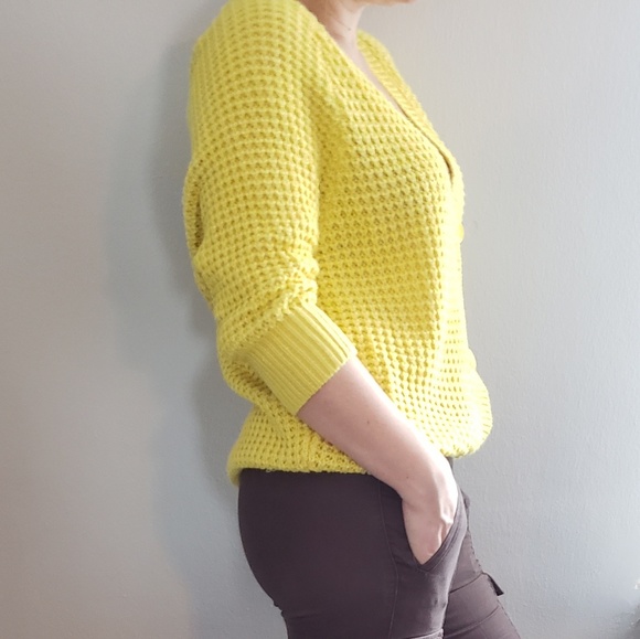 Sweaters - Yellow oversized sweater